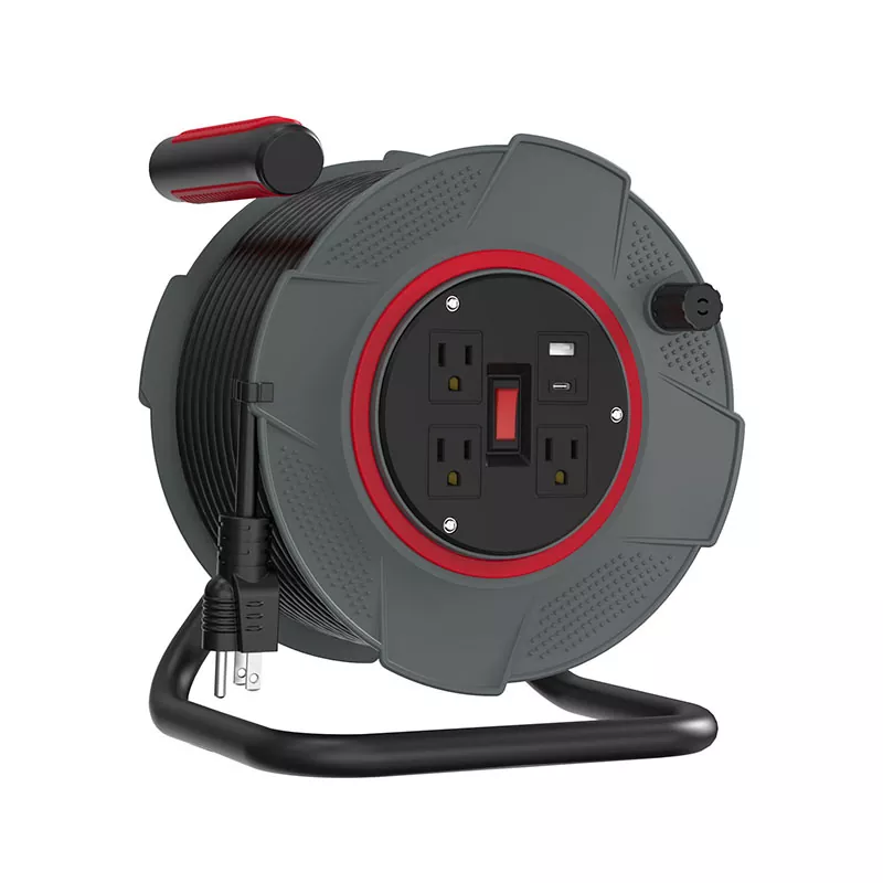3outlets USB-Kabeltrommel aus Kunststoff, 80 Fuß